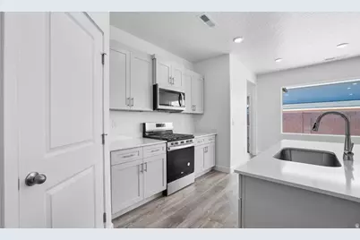1889 S Forbidding Way, Washington, UT 84780 - Photo 20