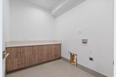 664 N East Capitol St, Salt Lake City, UT 84103 - Photo 32