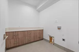 664 N East Capitol St, Salt Lake City, UT 84103 - Photo 32