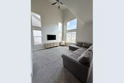 688 N 260 W, Vineyard, UT 84059 - Photo 2