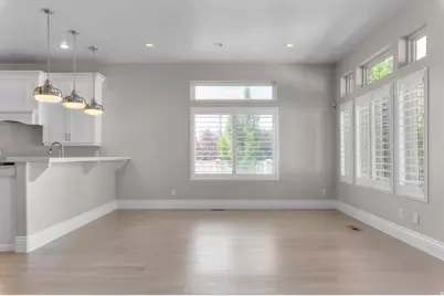 25 E 3990 N, Provo, UT 84604 - Photo 8