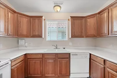 2050 W Canyon Dr #207, Saint George, UT 84770 - Photo 2