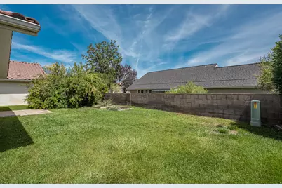 2050 W Canyon Dr #207, Saint George, UT 84770 - Photo 24