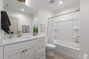 1626 E Center Pointe Dr, Lehi, UT 84043 - Photo 38