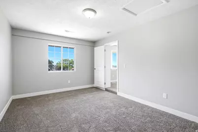 3726 S 2025 W, Roy, UT 84067 - Photo 10