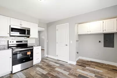 3726 S 2025 W, Roy, UT 84067 - Photo 8