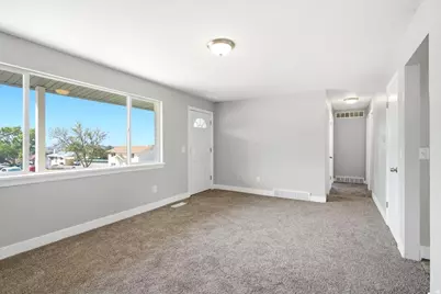 3726 S 2025 W, Roy, UT 84067 - Photo 4