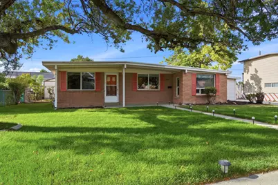 1462 Mango Rd, Taylorsville, UT 84123 - Photo 2