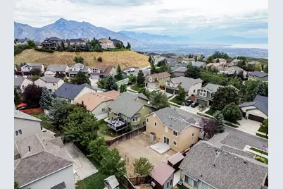 1803 E Walnut Grove Dr S, Draper, UT 84020 - Photo 42