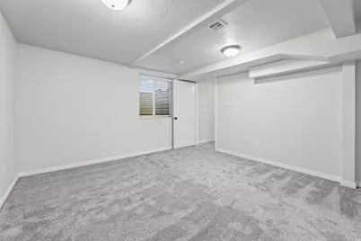 4539 S 375 E, Washington Terrace, UT 84405 - Photo 16