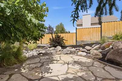 2313 E Rockview Dr S, Sandy, UT 84092 - Photo 30