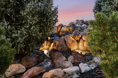 2313 E Rockview Dr S, Sandy, UT 84092 - Photo 32