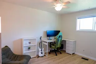 784 W 2550 N, Clinton, UT 84015 - Photo 24