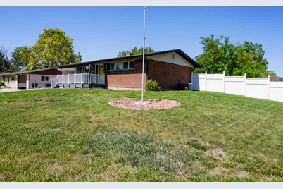 784 W 2550 N, Clinton, UT 84015 - Photo 4