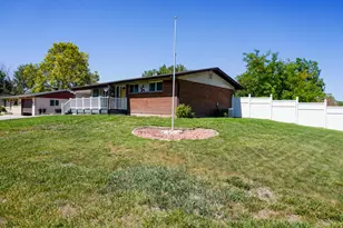 784 W 2550 N, Clinton, UT 84015 - Photo 4