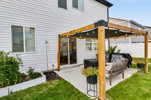1466 W Creekside Dr, Logan, UT 84339 - Photo 10