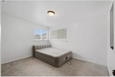 5210 S 900 E, Murray, UT 84117 - Photo 22