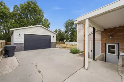 5210 S 900 E, Murray, UT 84117 - Photo 28