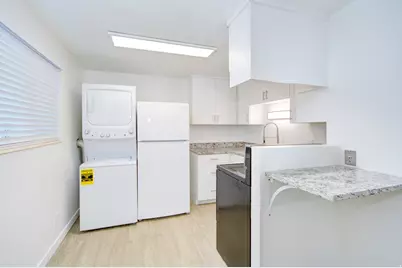 4951 S Center St, Murray, UT 84107 - Photo 8