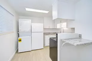 4951 S Center St, Murray, UT 84107 - Photo 8