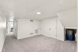 356 E 570 N, Hyde Park, UT 84318 - Photo 22