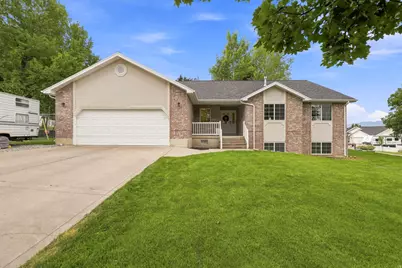 356 E 570 N, Hyde Park, UT 84318 - Photo 2