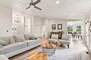 356 E 570 N, Hyde Park, UT 84318 - Photo 4