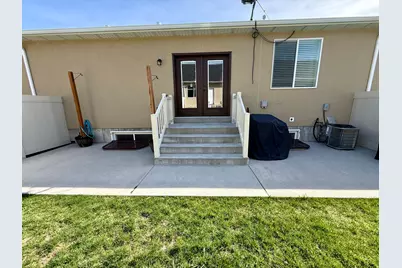 137 E 650 S, Smithfield, UT 84335 - Photo 8