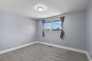 2205 S Main St, Clearfield, UT 84015 - Photo 14