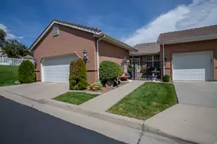 5302 S Birch Point Rd E, Murray, UT 84117 - Photo 2