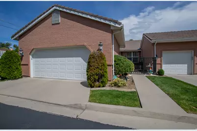 5302 S Birch Point Rd E, Murray, UT 84117 - Photo 1