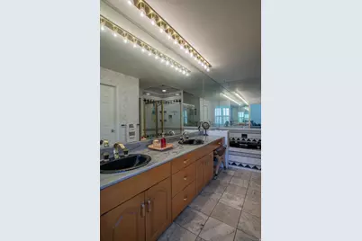 5302 S Birch Rd E, Murray, UT 84117 - Photo 20