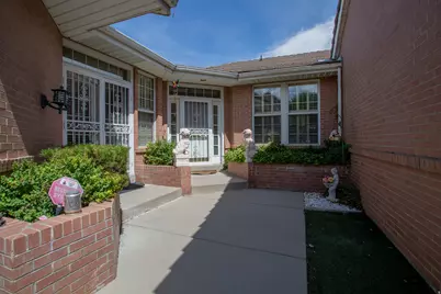 5302 S Birch Rd E, Murray, UT 84117 - Photo 4