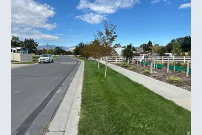 367 E Pheasant View Dr #2, Draper, UT 84020 - Photo 12