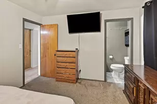 5507 S 2425 W, Roy, UT 84067 - Photo 12