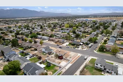 5790 W Lodestone Ave, Kearns, UT 84118 - Photo 20