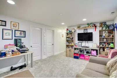 597 W 1750 N, Clinton, UT 84015 - Photo 20