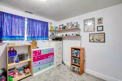 597 W 1750 N, Clinton, UT 84015 - Photo 22