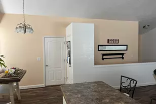 3784 S Parker Dr, Riverdale, UT 84405 - Photo 6
