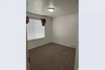 3784 S Parker Dr, Riverdale, UT 84405 - Photo 8