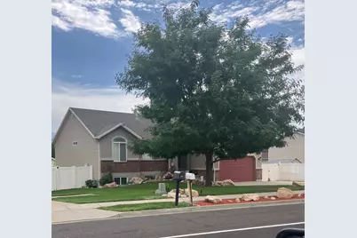 3784 S Parker Dr, Riverdale, UT 84405 - Photo 4