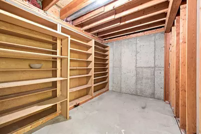 8921 S Somerton Cir, Sandy, UT 84093 - Photo 46