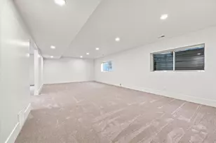 8921 S Somerton Circle, Sandy, UT 84093 - Photo 28