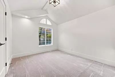 8921 S Somerton Cir, Sandy, UT 84093 - Photo 24