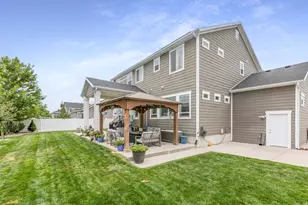 585 S 2200 W, Layton, UT 84041 - Photo 34