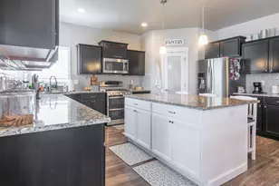 585 S 2200 W, Layton, UT 84041 - Photo 12