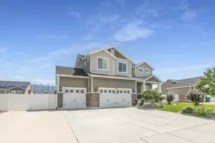 585 S 2200 W, Layton, UT 84041 - Photo 2