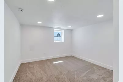 12191 S 3600 W, Riverton, UT 84065 - Photo 32