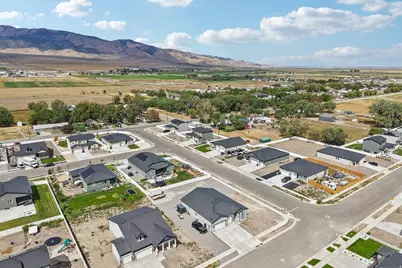 219 N Hatchet Ranch Dr W, Grantsville, UT 84029 - Photo 44