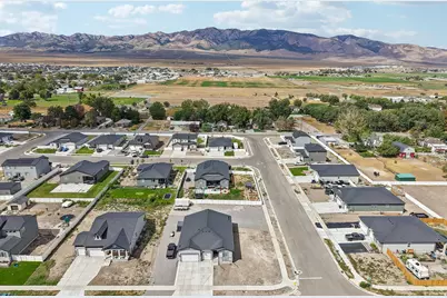 219 N Hatchet Ranch Dr W, Grantsville, UT 84029 - Photo 36